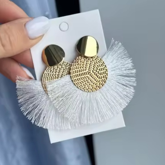 Zara Gold and White Fan Earrings - Picture 5 of 10